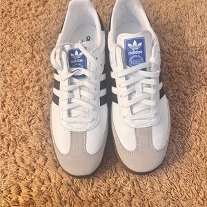 Adidas Men's White and Gray Sneakers with Blue Accents